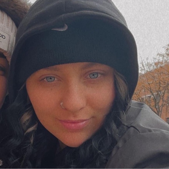 Meet your posher - Picture 6 of 9